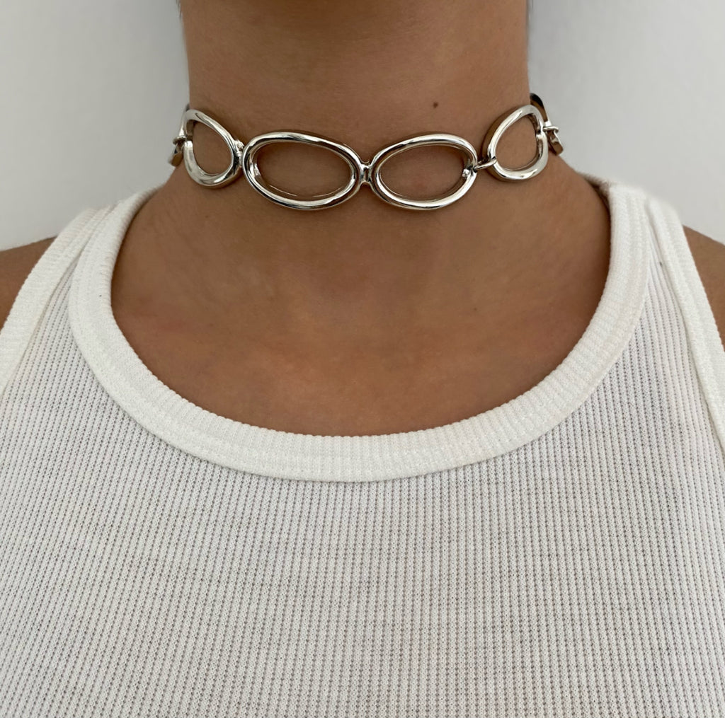 Zuri Choker